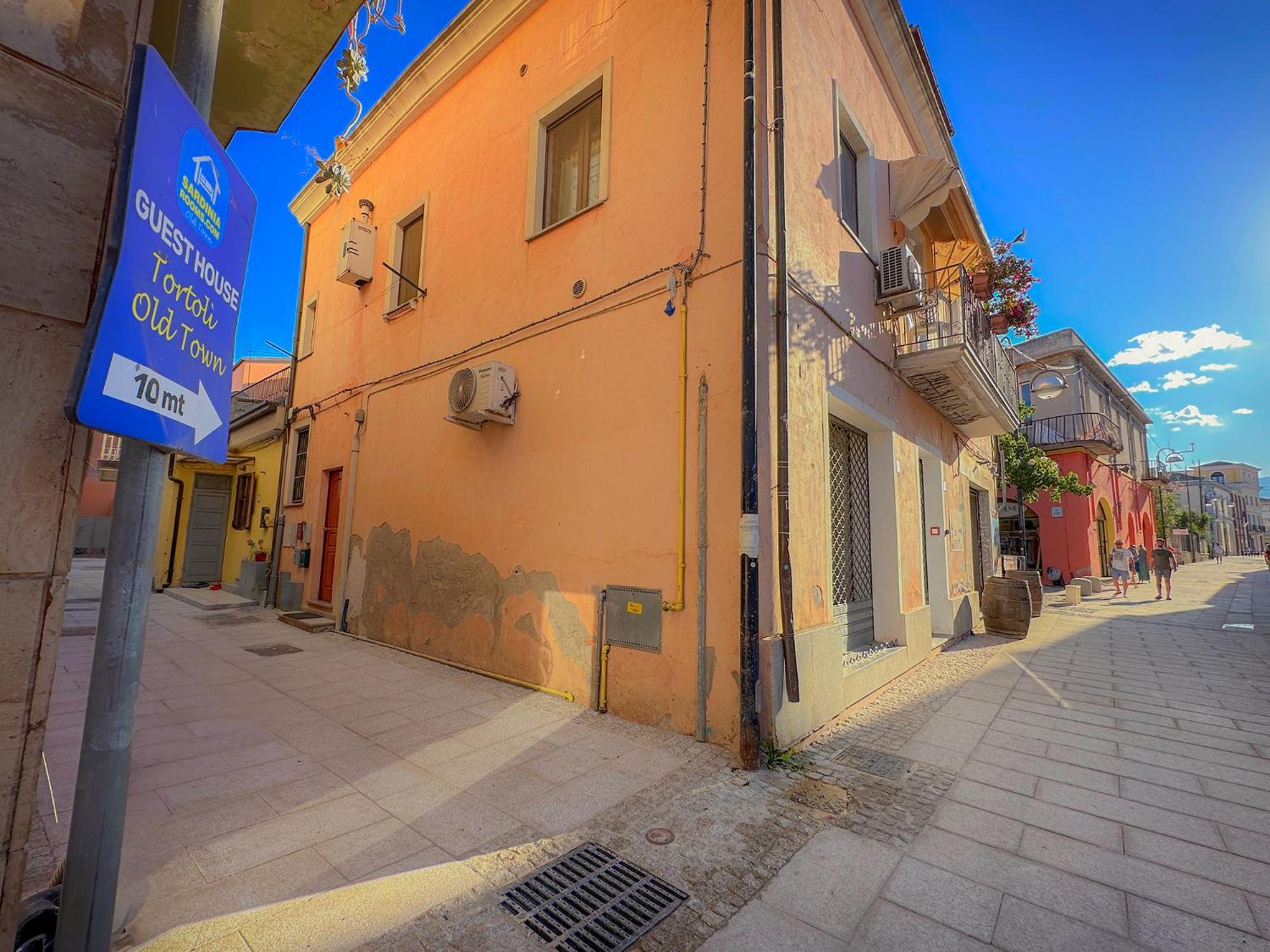 Sardiniarooms Tortoli Old Town エクステリア 写真